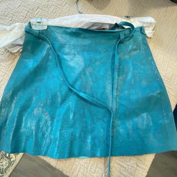 Express 100% Leather Skirt VINTAGE Size 1/2 - Picture 2 of 3